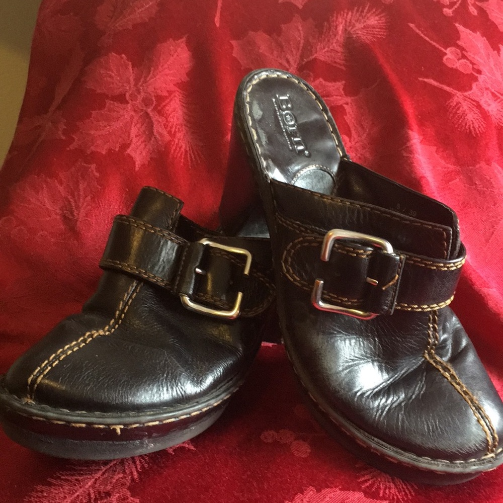 Size 8 Born black clogs with buckle detail